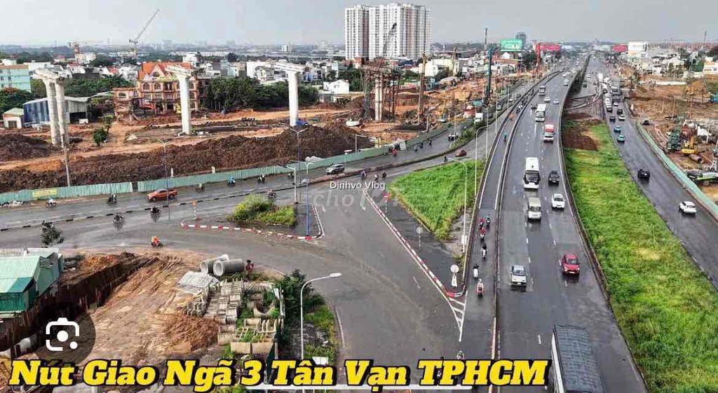 Nhà đã Hoàn Công lầu trệt DTSD 117,3m2 gần chợ Tân Vạn