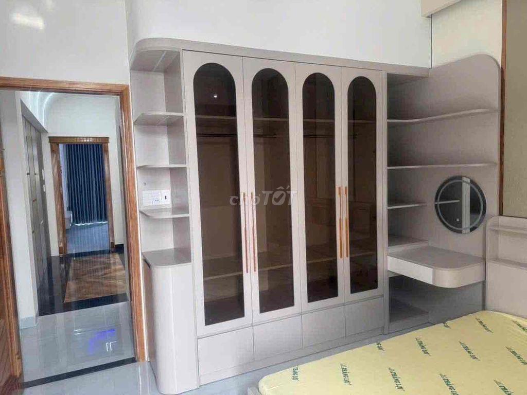 MẶT TIỀN NGUYỄN HỮU CẢNH MỚI 100%