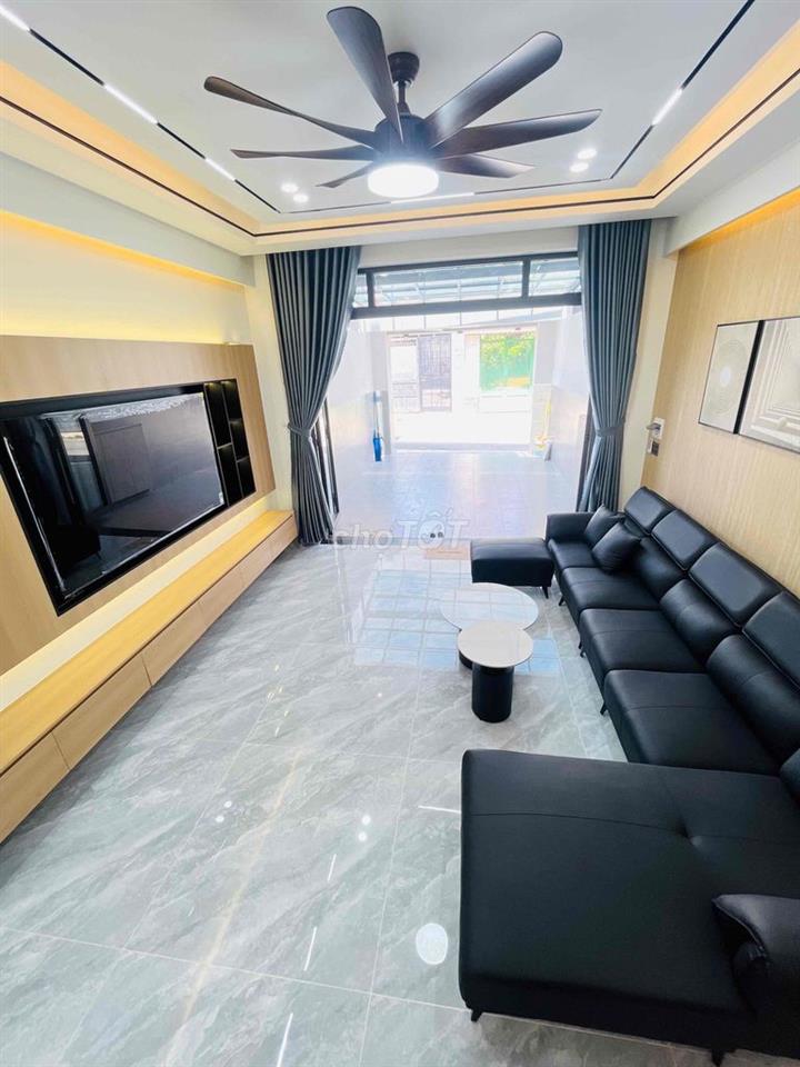 Nhà SHR mới 100% Trần Đại Nghĩa có sân sau thoáng