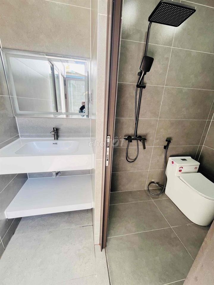 Nhà SHR mới 100% Trần Đại Nghĩa có sân sau thoáng