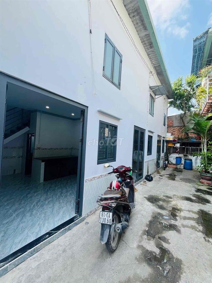 Nhà lầu trệt ở đường Trần Khánh Dư vô chút ngã tư Mồi