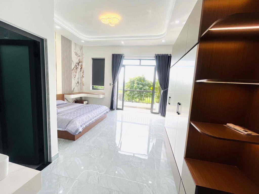 Nhà Hoàn Công_ khu đô thị Phúc Đạt
