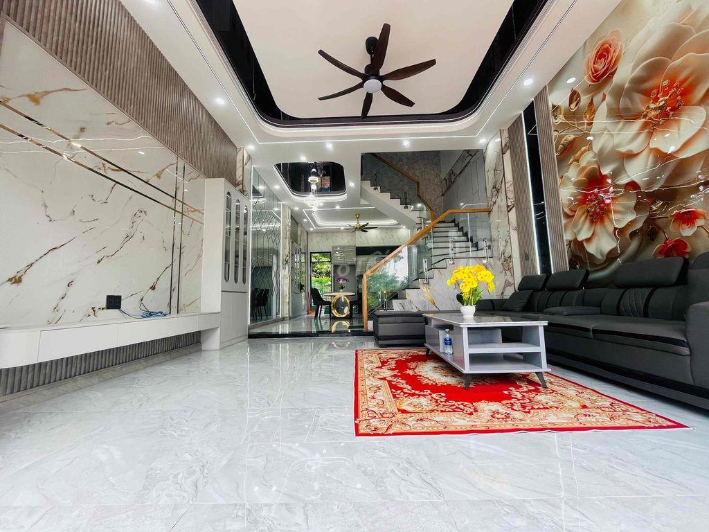 Nhà Hoàn Công_ khu đô thị Phúc Đạt