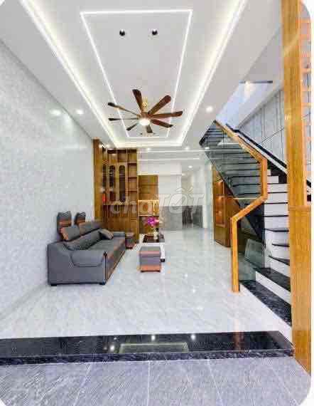 Nhà SHR lầu trệt gần ngã tư Chiêu Liêu 65m2