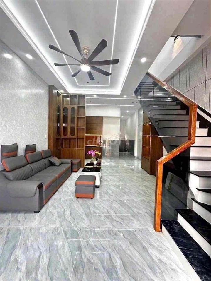 Nhà SHR lầu trệt gần ngã tư Chiêu Liêu 65m2