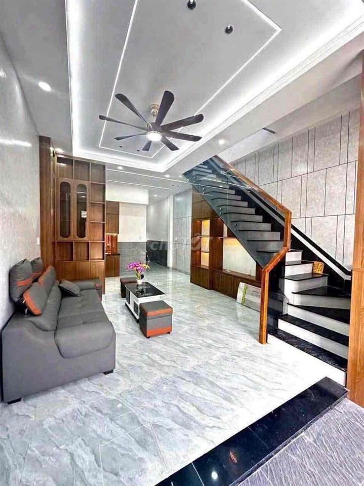 Nhà SHR lầu trệt gần ngã tư Chiêu Liêu 65m2