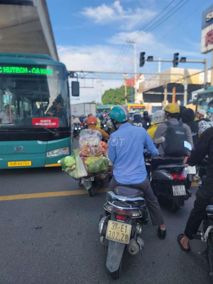 Gia đình em kẹt tiền nên cần bán