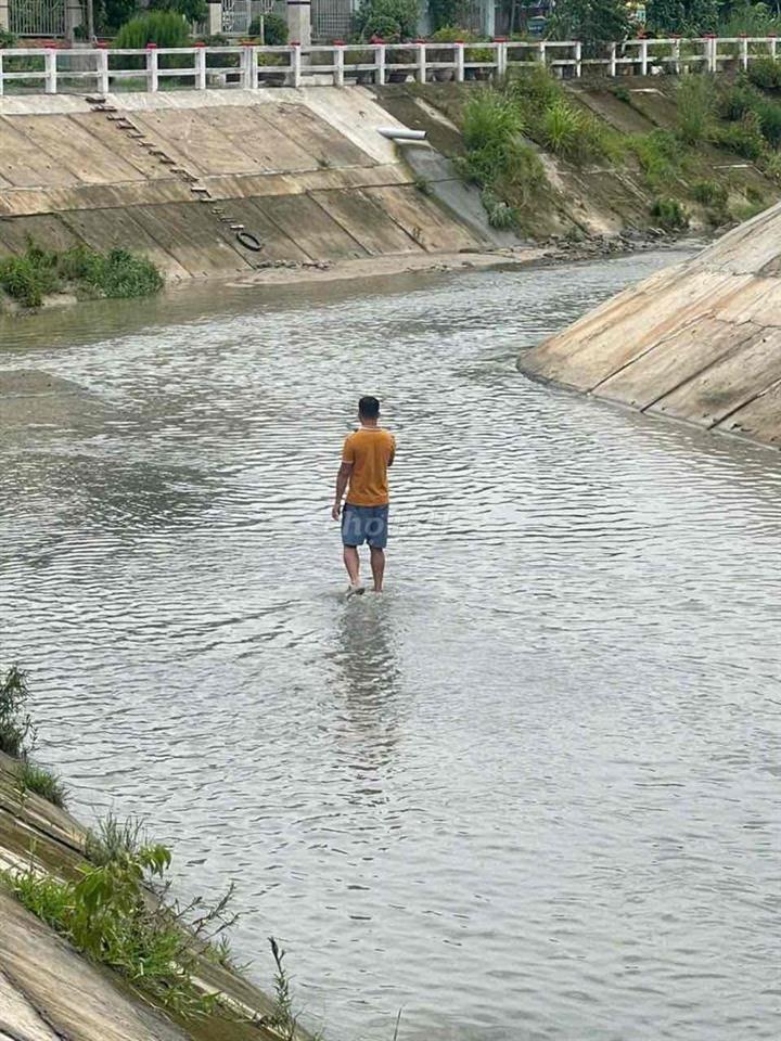 Bán 1200m2 Giáp sông suối-Cách Mekong Resort Long thành 800m- Nở hậu đ