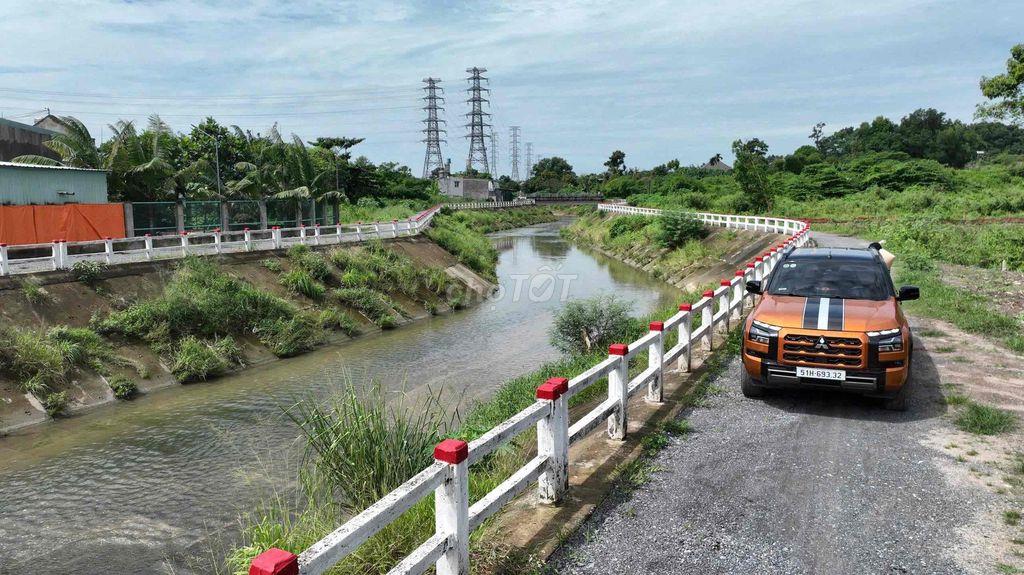 Bán 1000m2 Giáp suối-Sát dự Án Thung Lũng Xanh-Cách Mekong resort 1km-