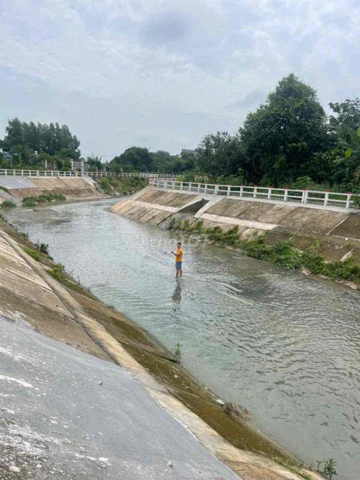 Bán 3200m2 Cách Mekong Resort ,Ql 51 chỉ 1km-Đất đẹp-giáp sông suối-