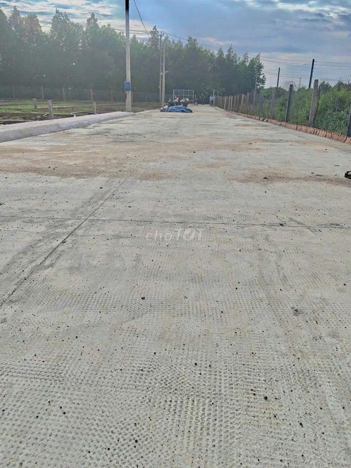 Nền sổ riêng full thổ cư view núi Chứa Chan