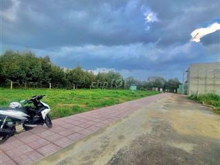Nền mặt tiền nhựa có vỉa hè ngay trung tâm Long Khánh