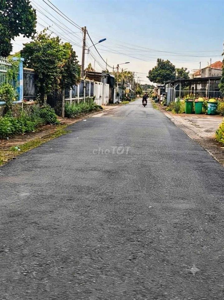 bán đất mặt tiền nhựa giáp phường Bảo Vinh