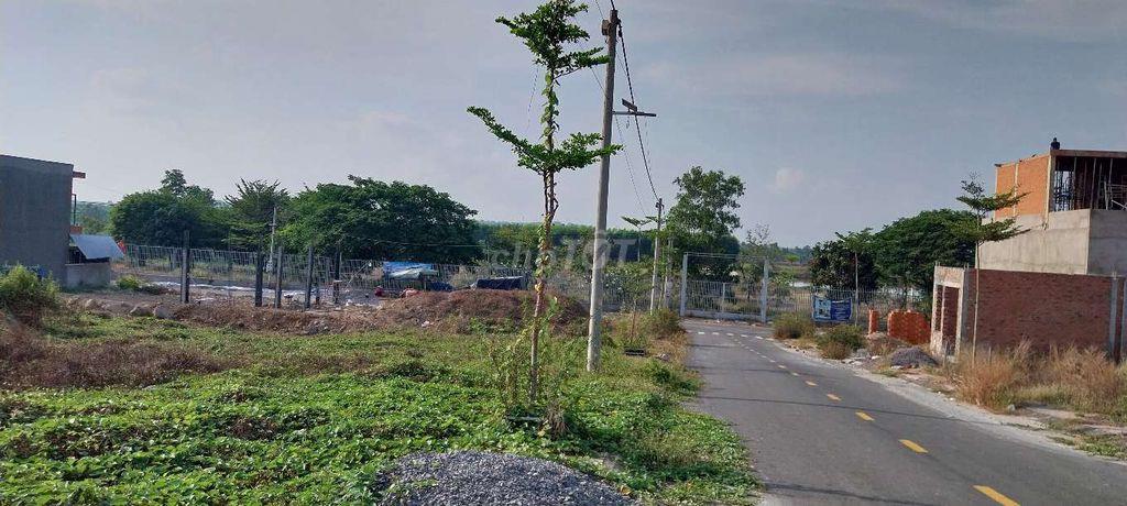 CẦN BÁN GẤP ĐẤT NÊN THỔ CƯ