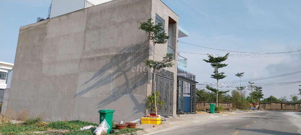 CẦN BÁN GẤP ĐẤT NÊN THỔ CƯ
