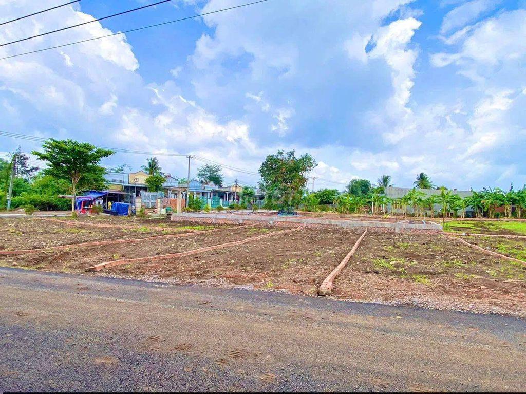 đất đẹp giá rẻ đầu tư đường nhựa thông kinh doanh giá 795_950tr/1 nền