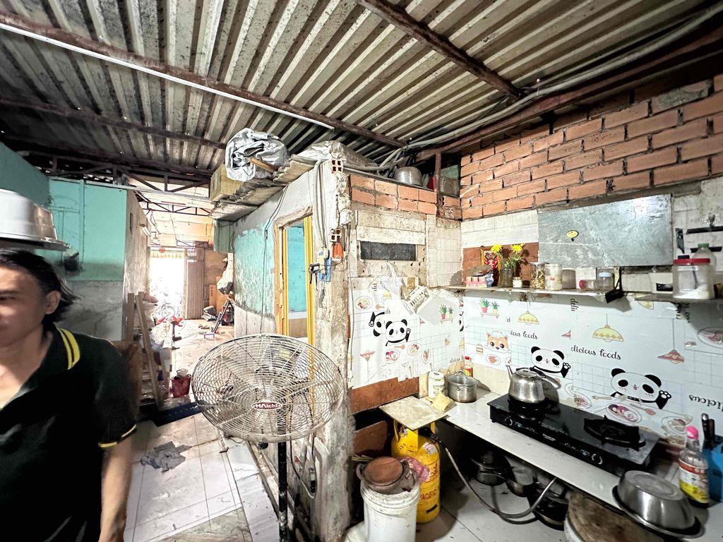 Nhà cấp 4 mặt tiền đường số 1 Lý Phục Man