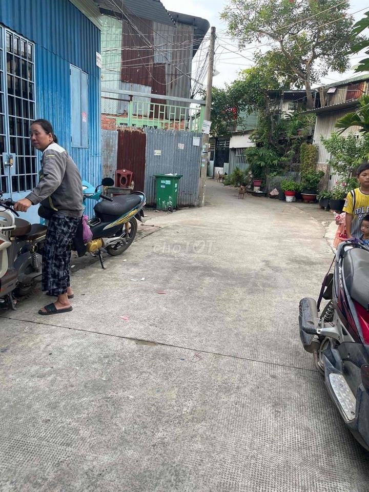 nhà 4 phòng trọ 80m2