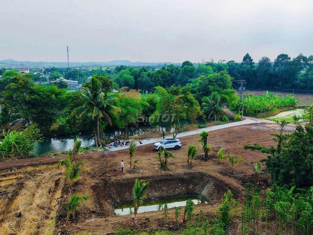 BÁN 1700M2 VIEW SUOI THỀ TẠI SÔNG RAY ĐỒNG NAI,CÓ 400TC,ĐƯỜNG 4M,2.5TI
