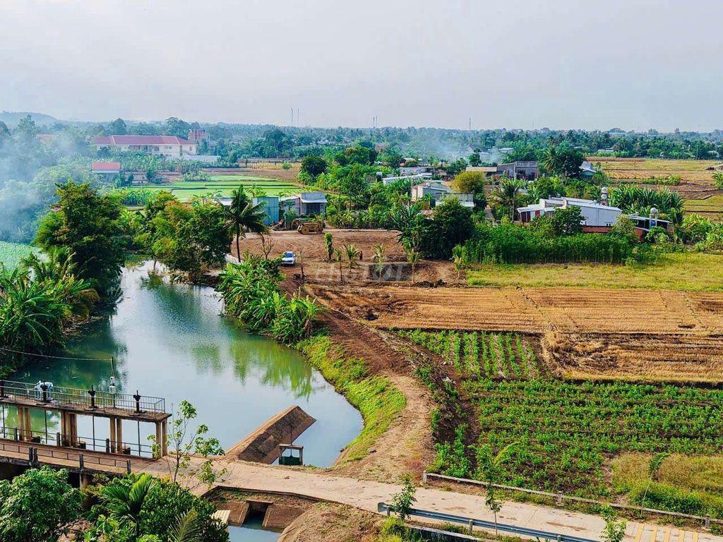 BÁN 1700M2 VIEW SUOI THỀ TẠI SÔNG RAY ĐỒNG NAI,CÓ 400TC,ĐƯỜNG 4M,2.5TI