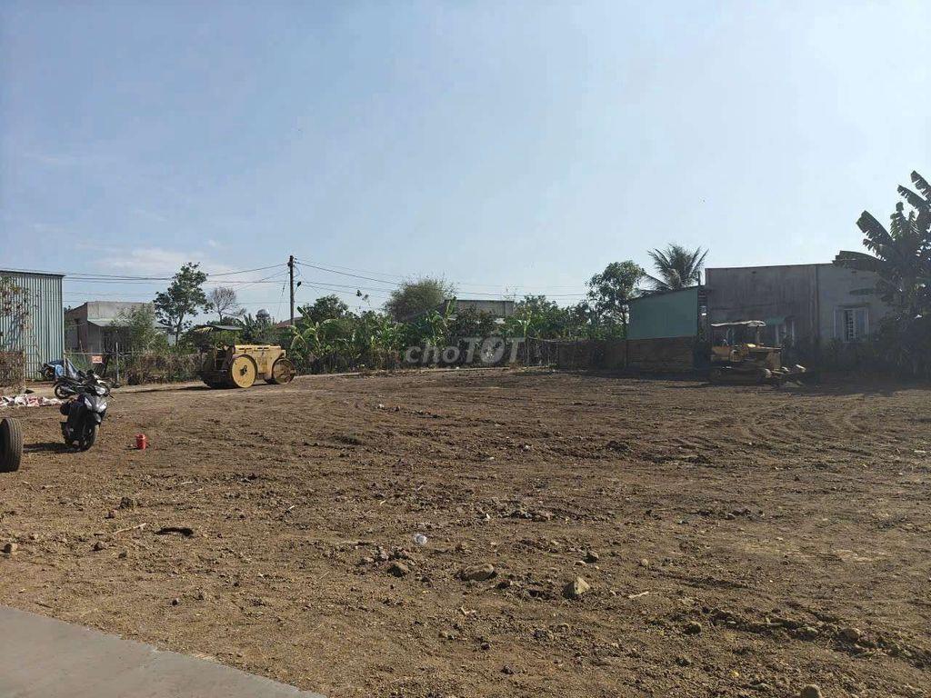 BÁN 1700M2 VIEW SUOI THỀ TẠI SÔNG RAY ĐỒNG NAI,CÓ 400TC,ĐƯỜNG 4M,2.5TI