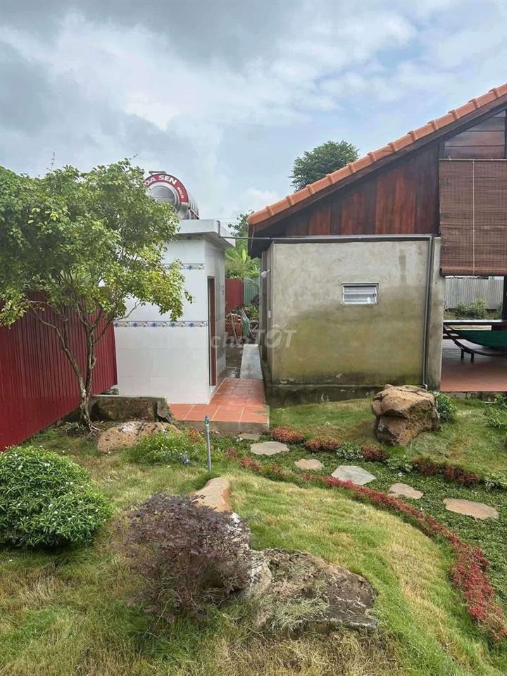 Chủ thay đổi đinh cư nên bán lại nhà vườn 2300m2 giá 4.5 tỉ, sát Tl764