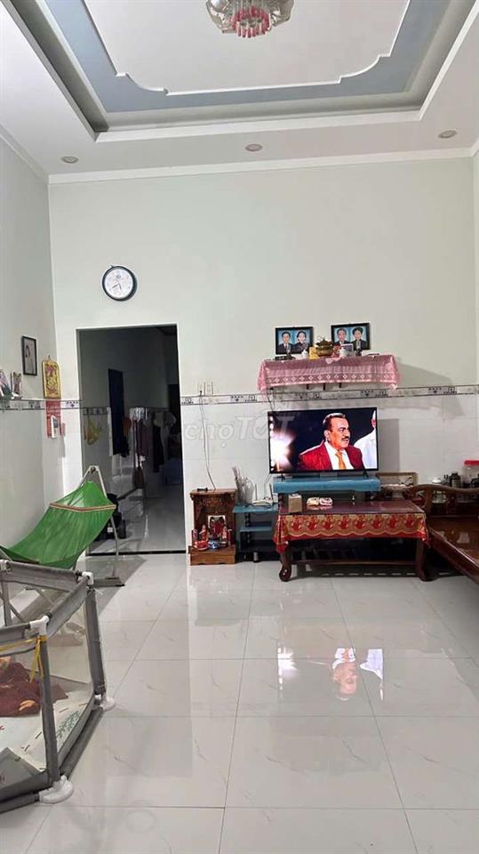 Nhà dân cần bán tại Hoà Bình - Đông Hoà giá ngộp