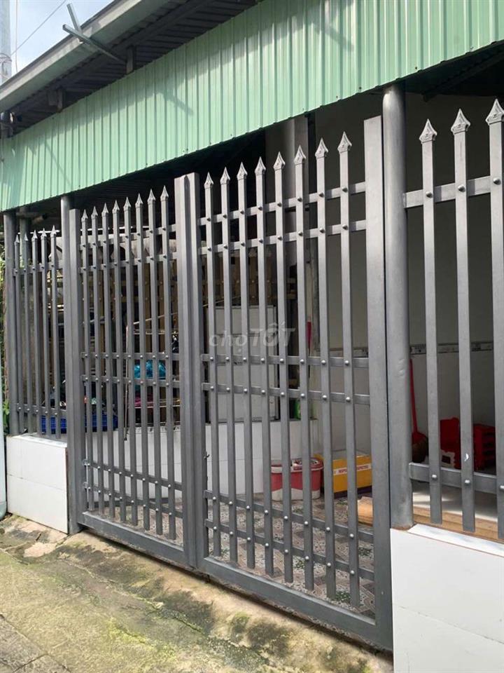 Nhà dân cần bán tại Hoà Bình - Đông Hoà giá ngộp