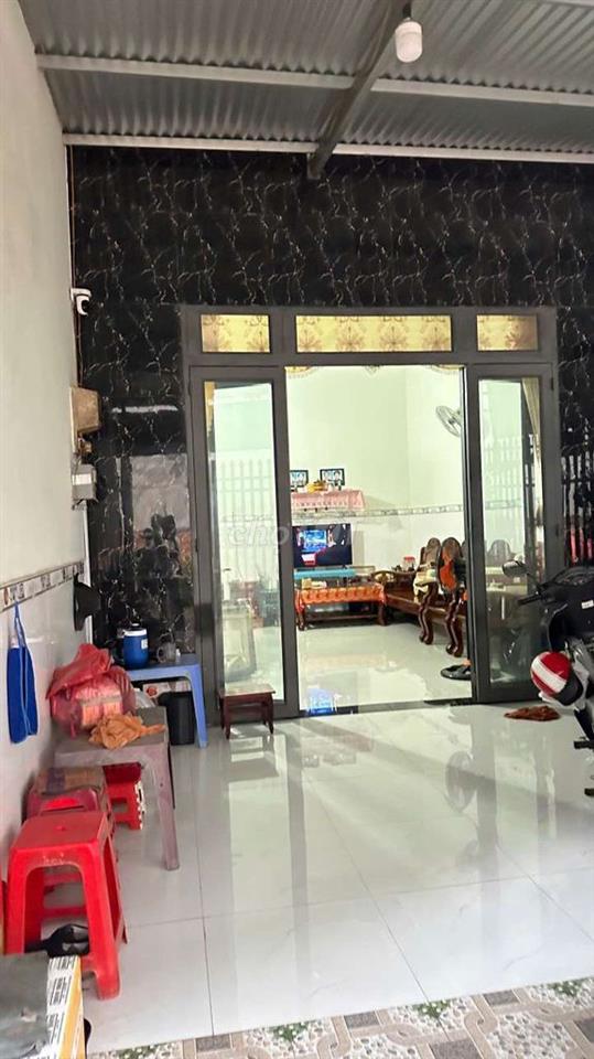 Nhà dân cần bán tại Hoà Bình - Đông Hoà giá ngộp