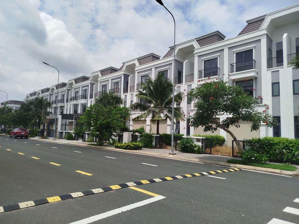 BÁN ĐẤT SỔ  HỒNG RIÊNG 150M²- 1 TỶ 850 CÒN THƯƠNG LƯỢNG