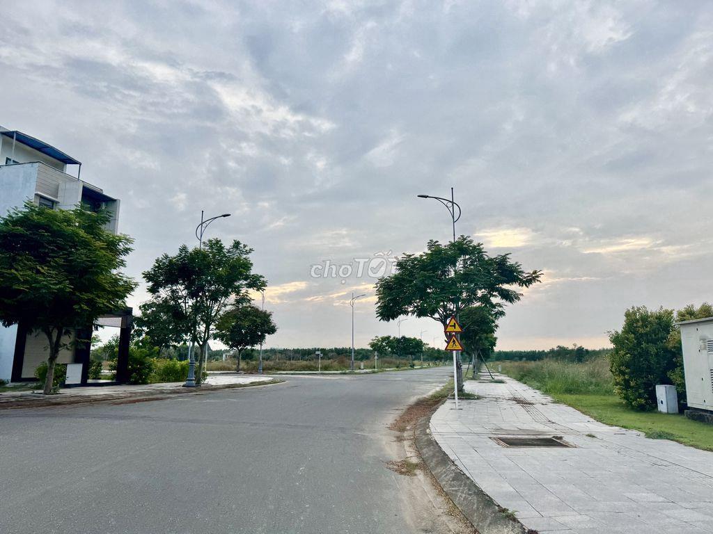 Chỉ 2 tỷsở hữu lô đất 140m2 7x20m Biên Hòa new city, sổ sẵn
