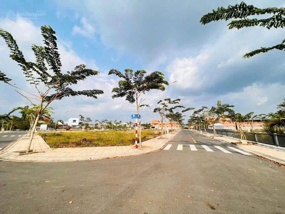 Thanh lý lô đất ngay chợ Đại Phước DT 100m2 giá chỉ 1,450 tỷ bao thuế