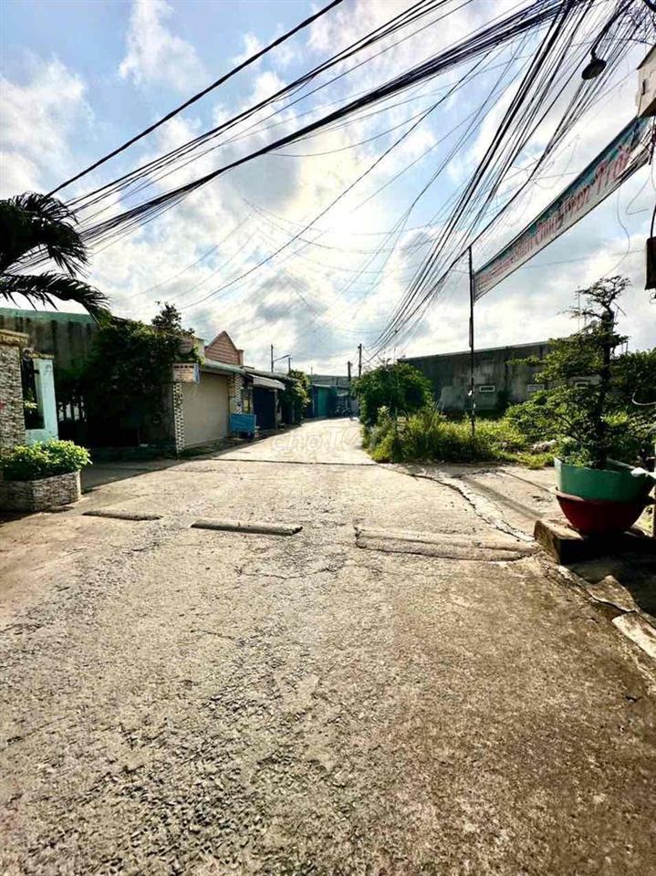 cần bán đất lô 2 mặt tiền