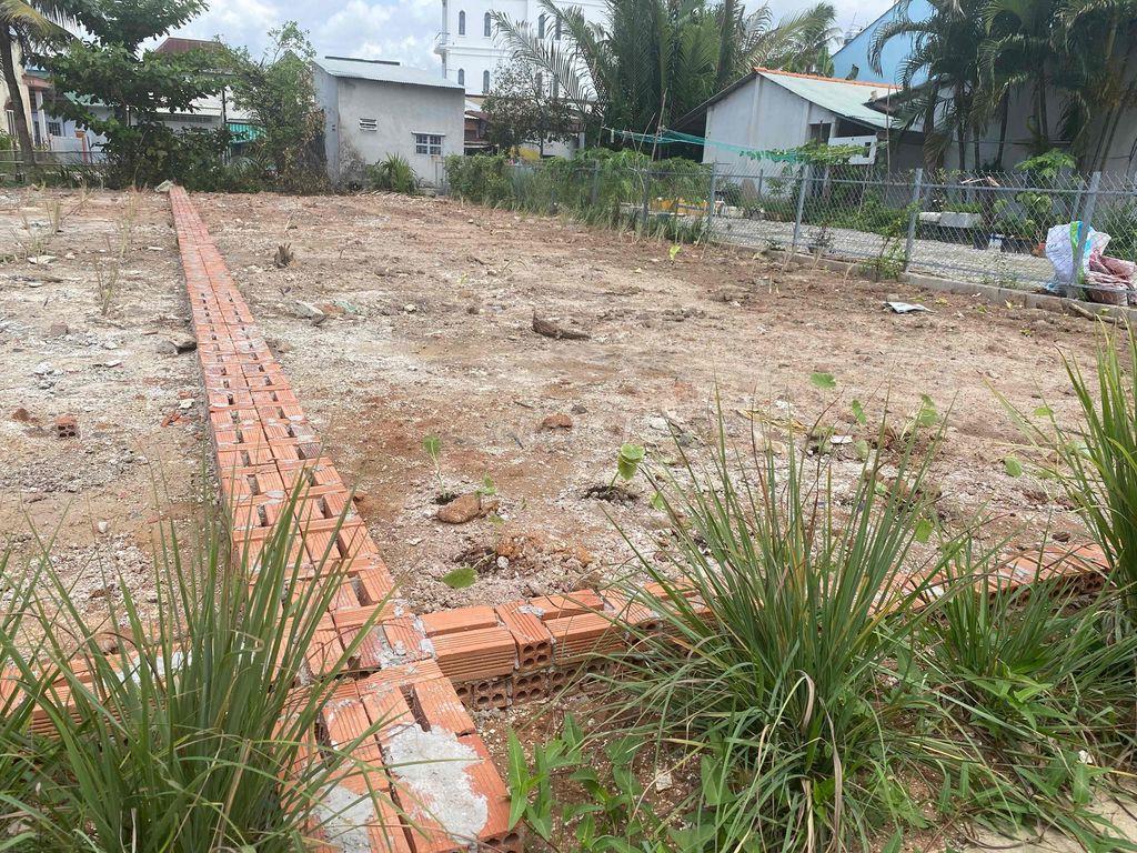 chính chủ cần bán đất rẻ nhất khu