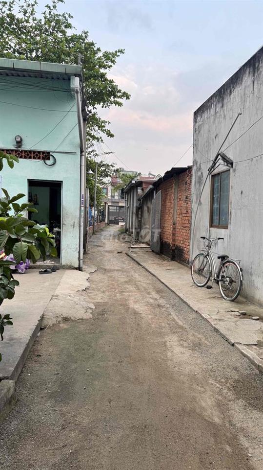 Cần bán gấp căn nhà và 10 phòng trọ