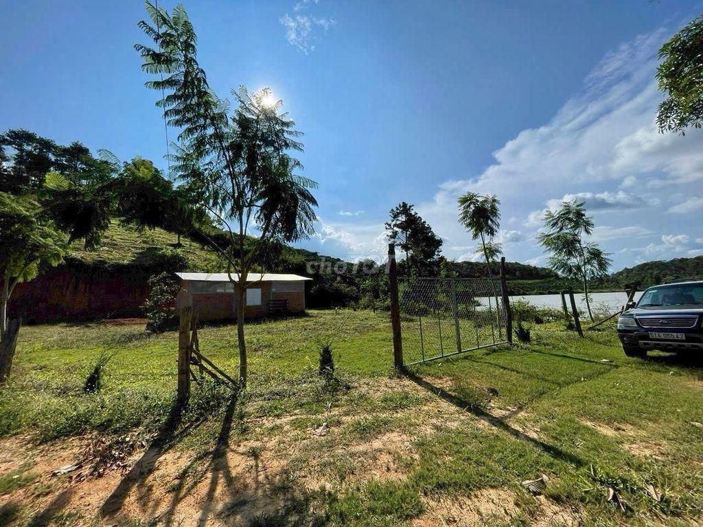 Bán hết 3200m2 đất cạnh hồ Tahine, view đồi, cách QL28B chỉ 1km.
