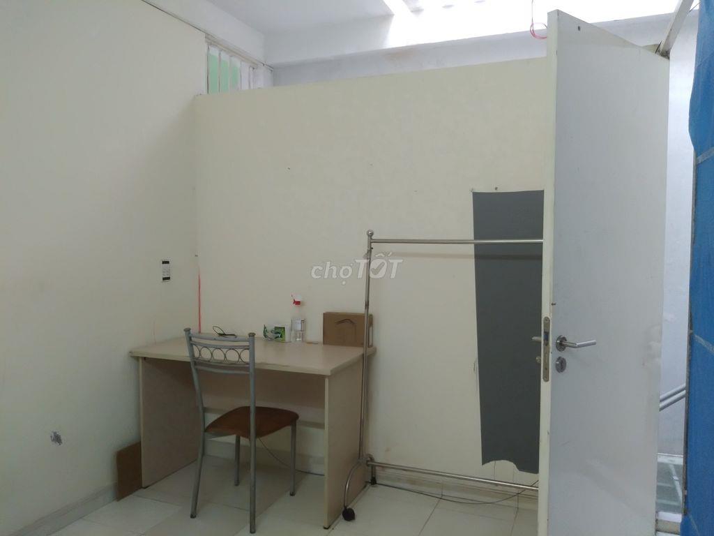 Phòng 1 người 12m lầu 3 khu Nam Long Q.9, đối diện Global City 