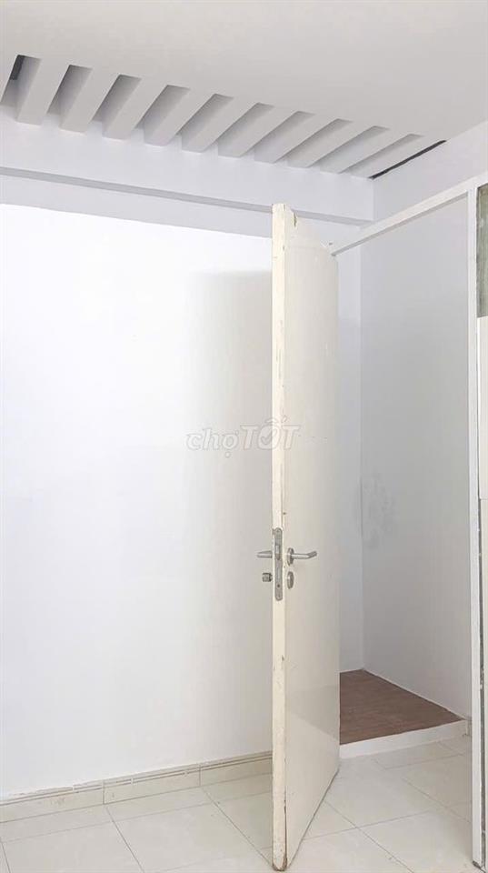 Phòng mới 12m lầu 3 nhà phố KDC Nam Long, Q,9, giờ tự do,ko chung chủ