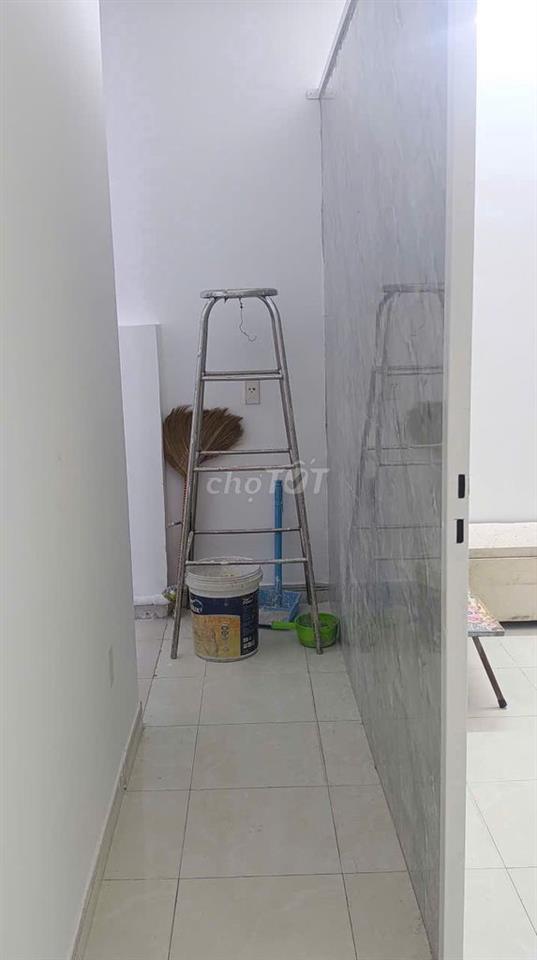 Phòng mới 12m lầu 3 nhà phố KDC Nam Long, Q,9, giờ tự do,ko chung chủ