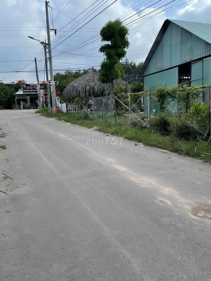 KẸT TIỀN BÁN GẤP