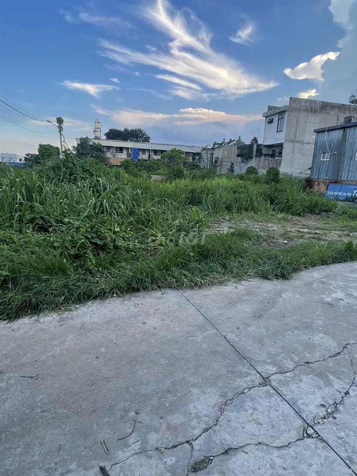 VỀ QUÊ CẦN BÁN LÔ ĐẤT