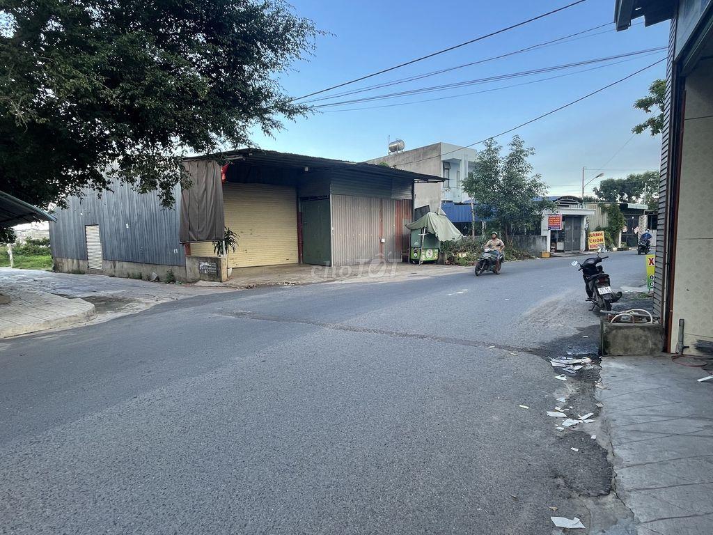 VỀ QUÊ CẦN BÁN LÔ ĐẤT