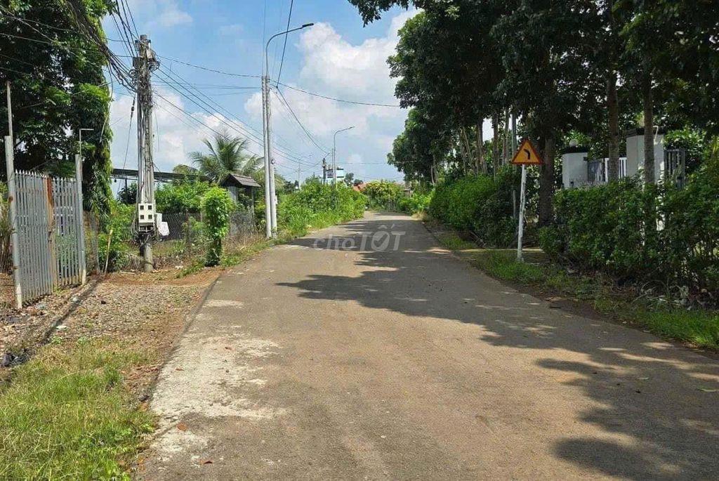 đất vườn cần bán gâps
