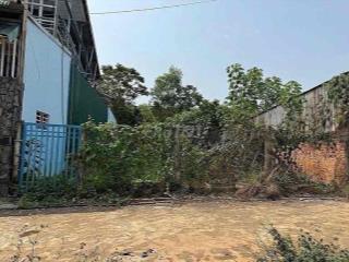 Cần bán đất thổ cư.