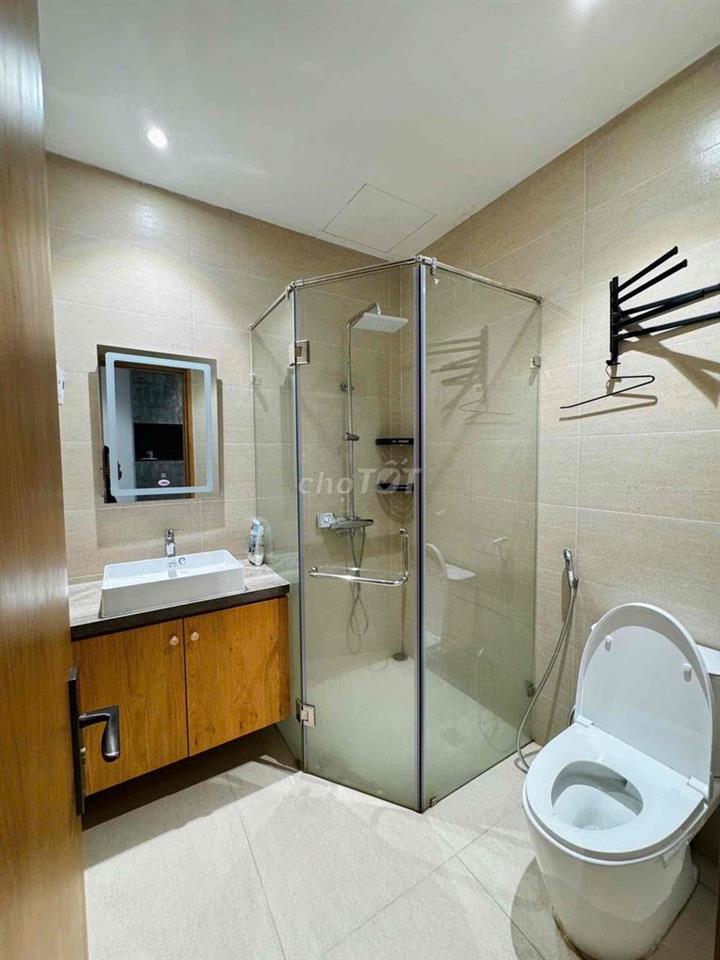 🎀 1PN tone gỗ xám tách bếp ở Q10 giáp Q5 diện tích 50m2