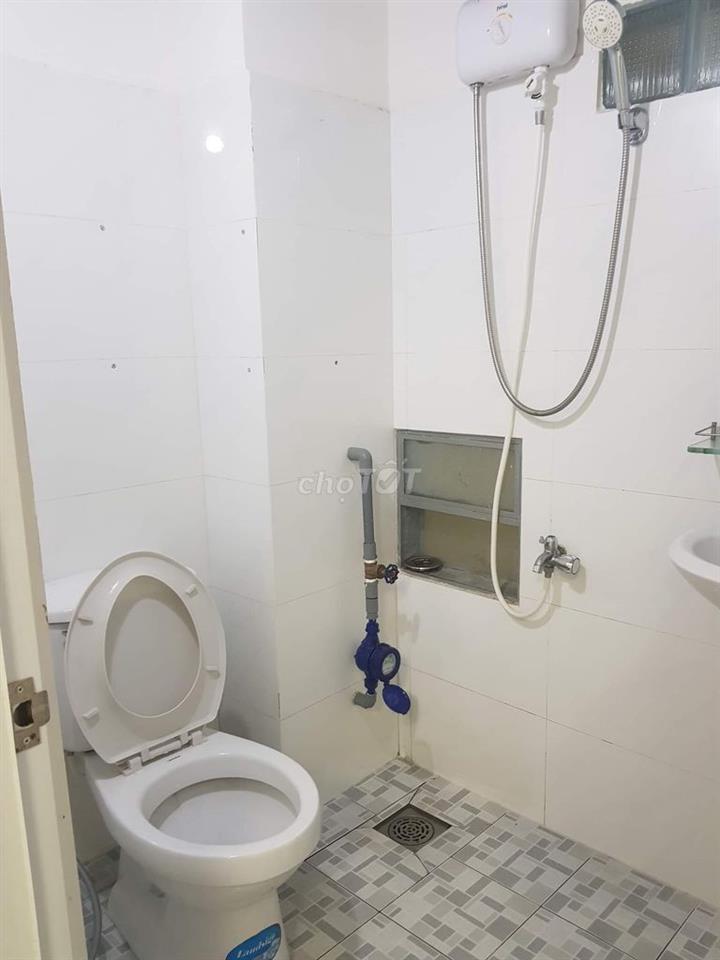 Phòng trệt có gác khoảng 50m² Bùi Đình Túy, tối đa 5 người