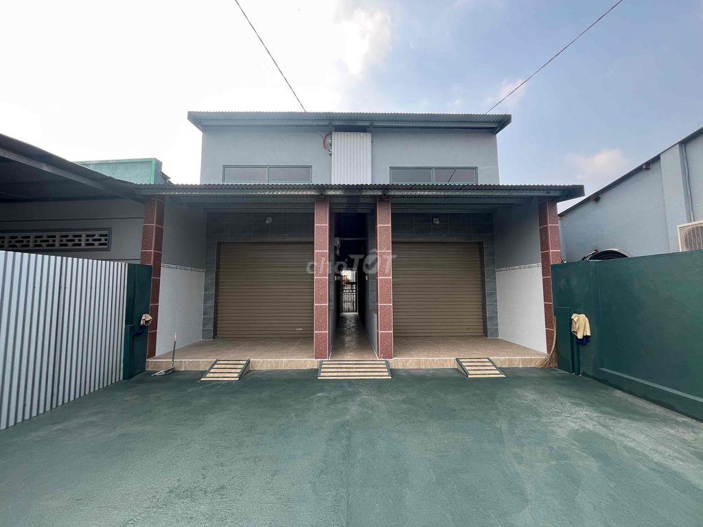 PHÒNG TRỌ CAO CẤP DTSD 45m2 – CÓ SÂN RỘNG, ĐẬU Ô TÔ MIỄN PHÍ - Phước T