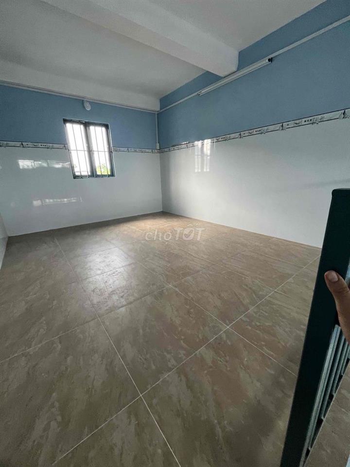 PHÒNG TRỌ CAO CẤP DTSD 45m2 – CÓ SÂN RỘNG, ĐẬU Ô TÔ MIỄN PHÍ - Phước T