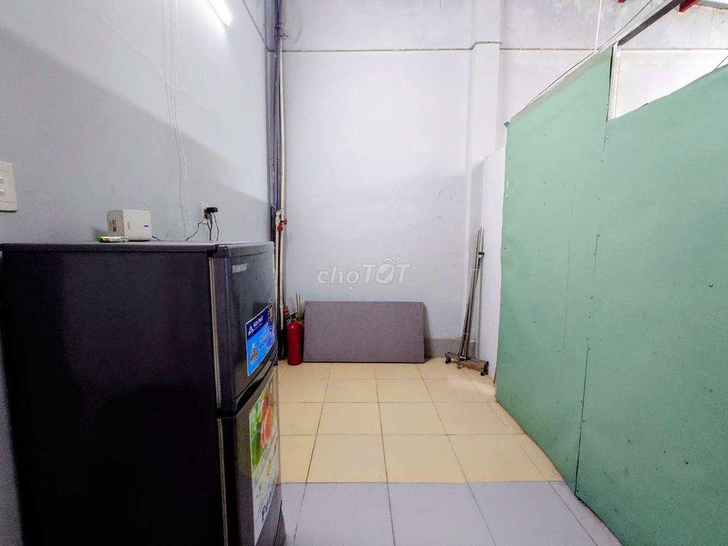 Cho thuê tầng thượng đầy đủ tiện ích
