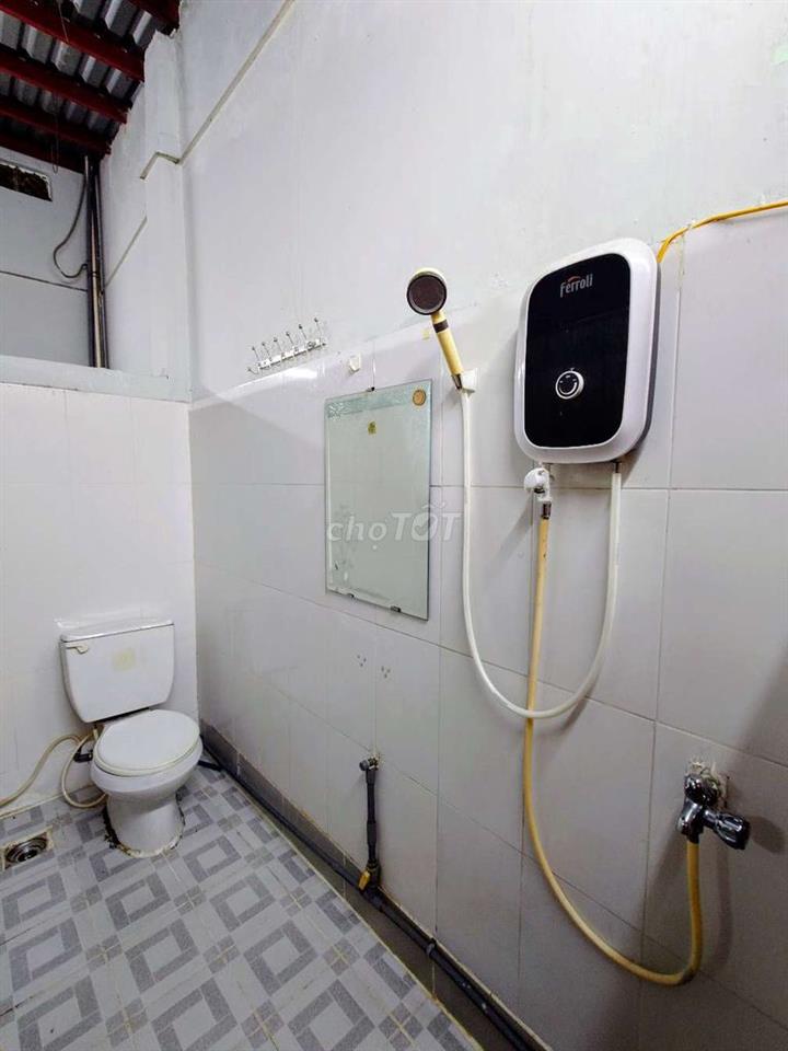 Cho thuê tầng thượng đầy đủ tiện ích